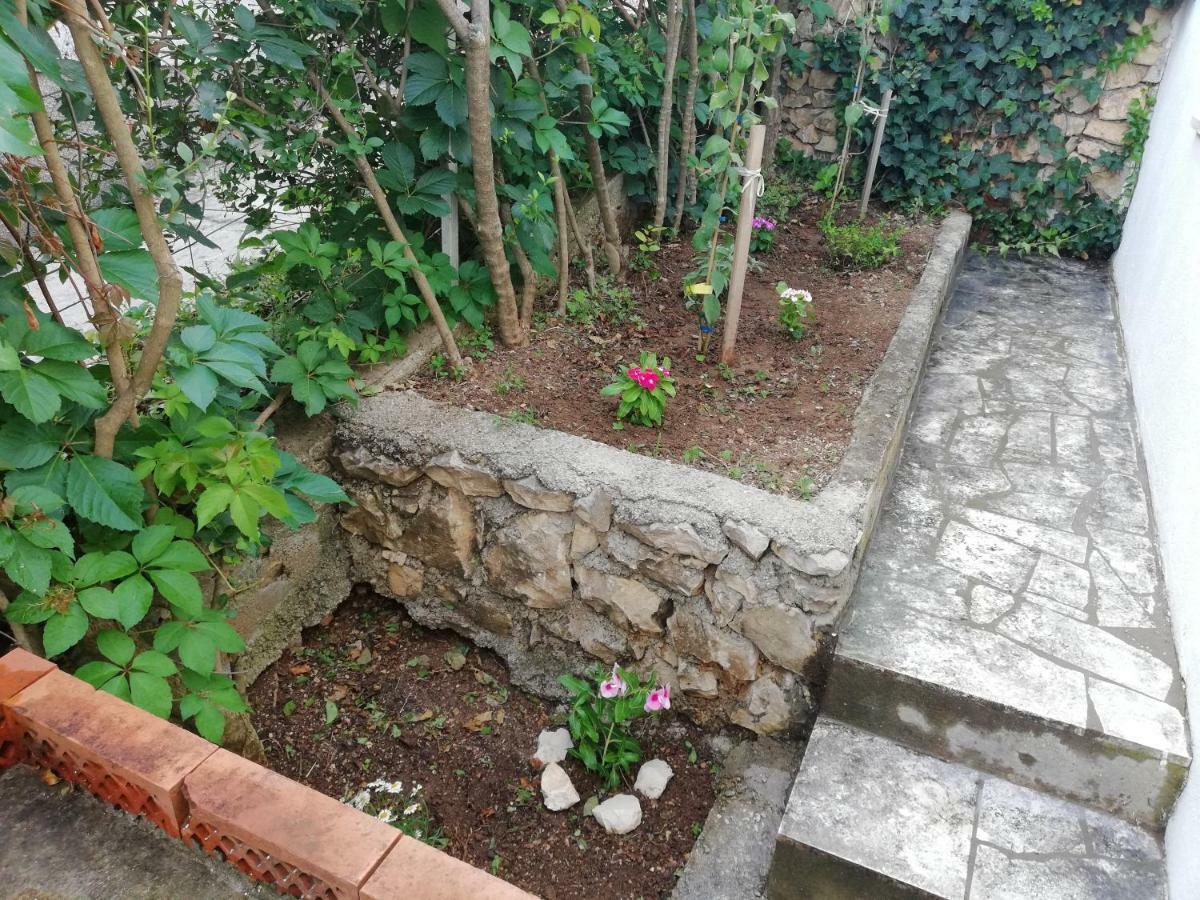 Vacation Home Mirjana Seget Vranjica Exterior photo